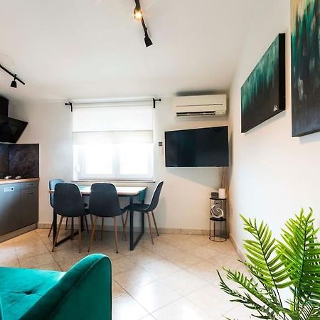 Apartman Smaragd Fazana Exterior photo